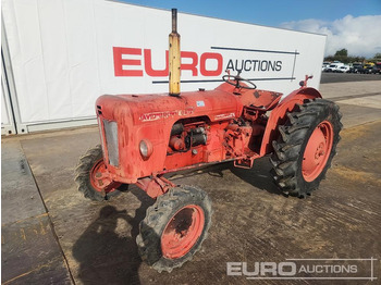  David Brown 880 2WD Tractor - جرار