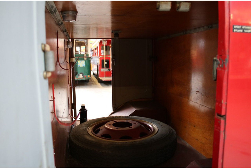 سيارة إطفاء Diversen Thames Trader T55: صورة 9