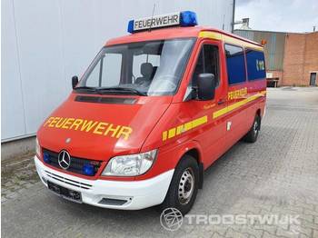 سيارة إطفاء Mercedes-Benz Sprinter 313 CDI: صورة 1