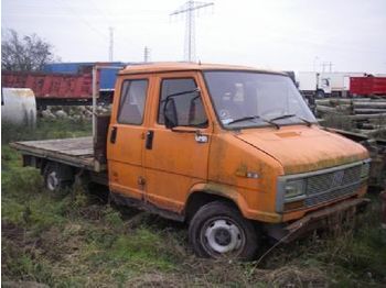 Fiat DUCATO 18 DIESEL - شاحنة هيكل كابينة