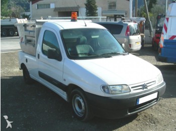 Citroën Berlingo - قلاب صغير